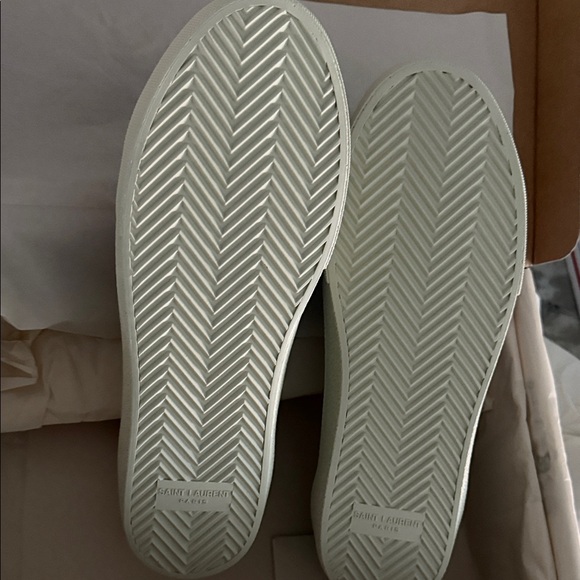 Saint Laurent White and Black Sneakers - Picture 5 of 15